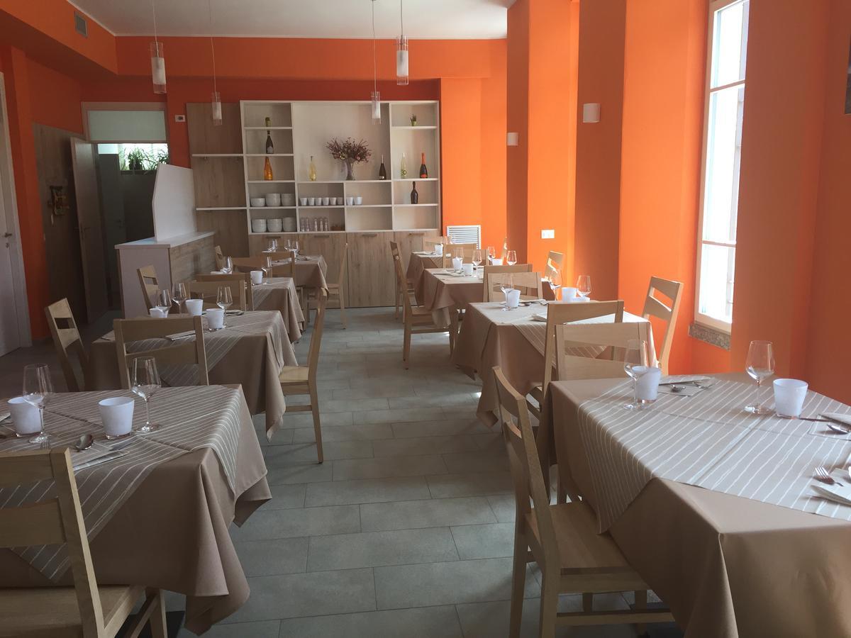 La Vecchia Scuola Bed & Breakfast Villa d'Allegno Ngoại thất bức ảnh